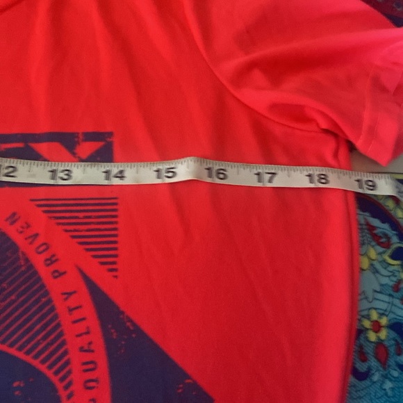 Oakley Red T-shirt, soft size medium - Picture 6 of 7